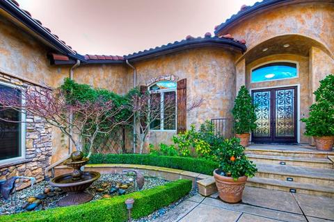 12205 N Via Tesoro Ave, Clovis, CA 93619 photo 1