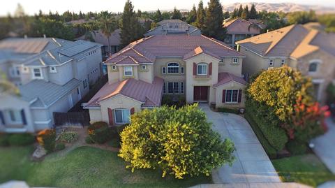 2423 Trenton Ave, Clovis, CA 93619 photo 1
