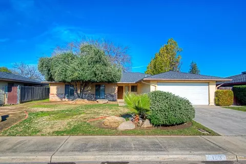 2198 3rd St, Sanger, CA 93657 photo 1