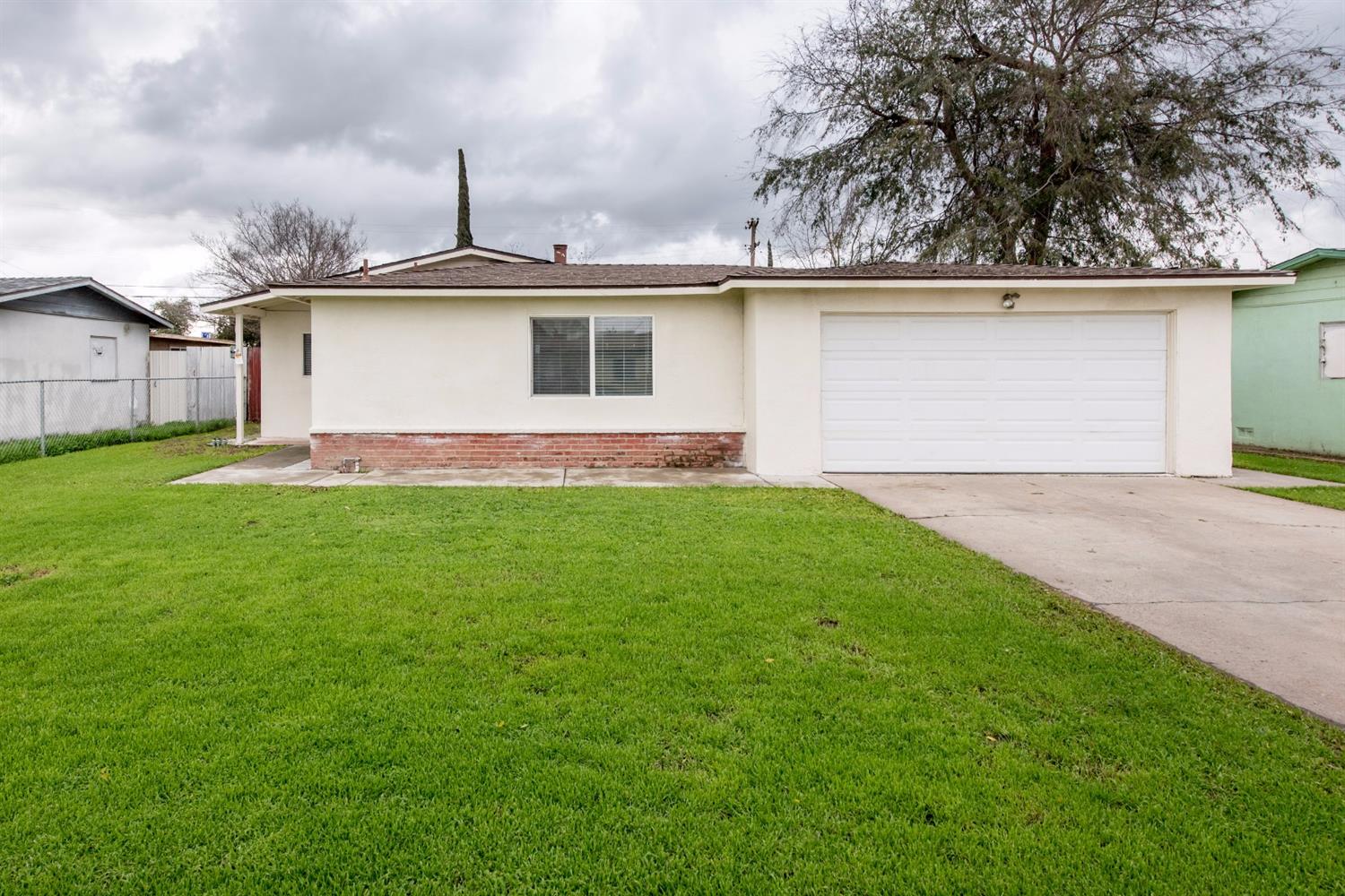 1105 Rogers St, Madera, CA 93638 photo 1