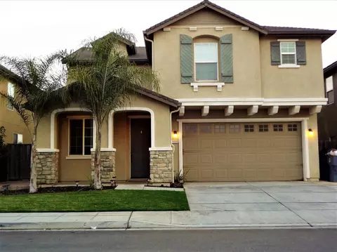 1456 Grape St, Madera, CA 93638 photo 1