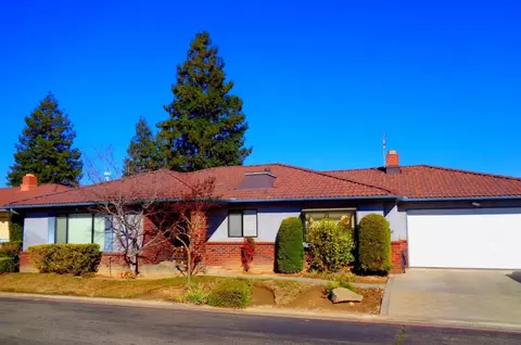 928 E Fallbrook Ave, Fresno, CA 93720 photo 1