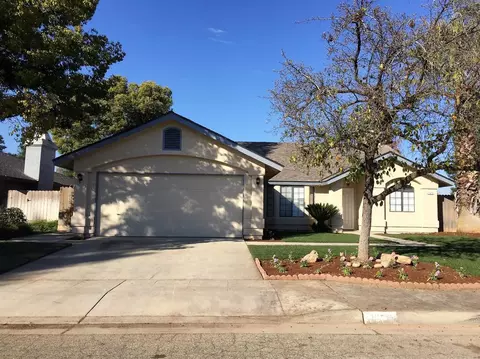 1573 Fallbrook Ave, Clovis, CA 93611 photo 1