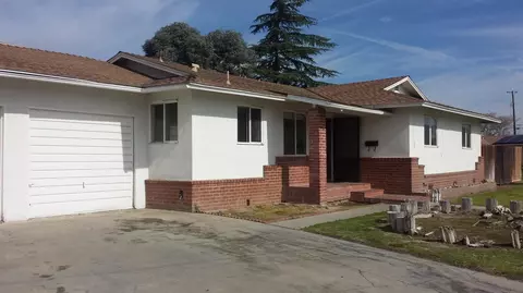 700 Willis Ave, Madera, CA 93637 photo 1