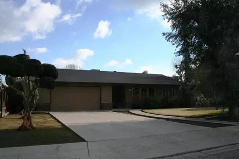 341 Circle, Chowchilla, CA 93610 photo 1