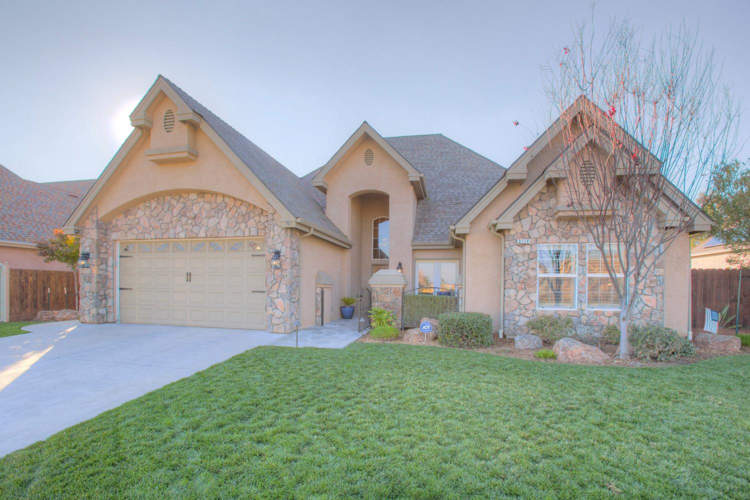3124 Burl Ave, Clovis, CA 93611 photo 1