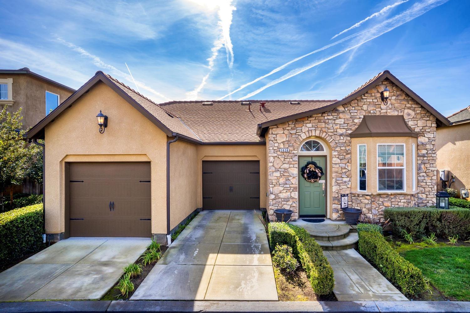 3636 Trenton Ln, Clovis, CA 93619 photo 1