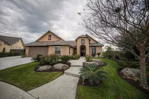 3380 Pico Ave, Clovis, CA 93619 photo 1