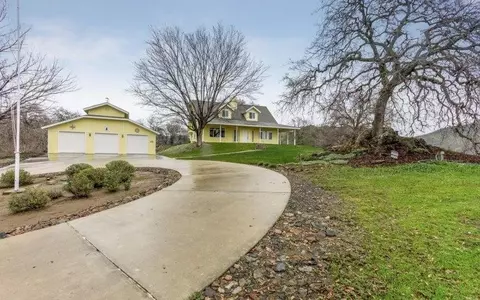 26555 Stoney Hill Ln, Clovis, CA 93619 photo 1