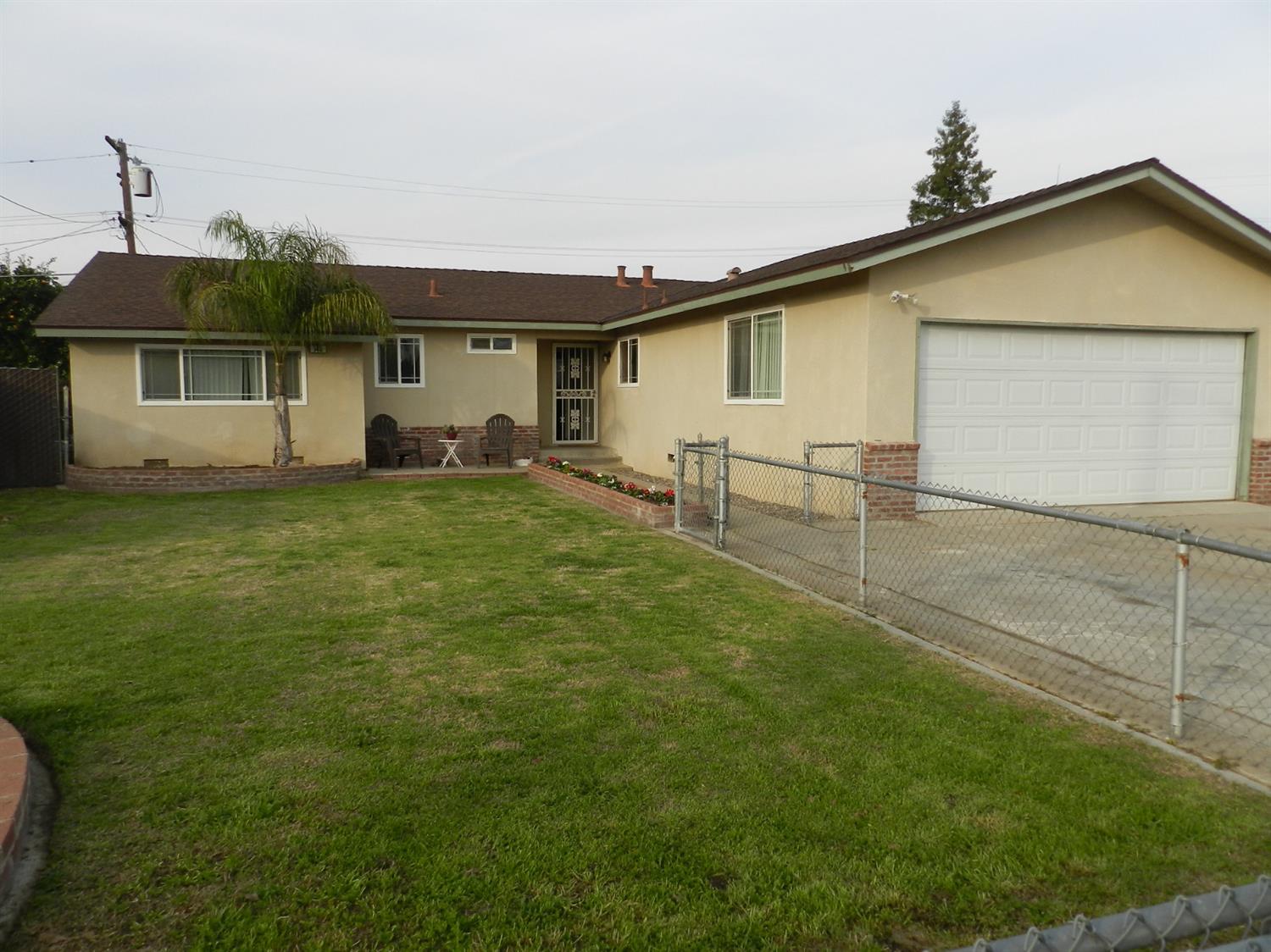 143 10th St, Clovis, CA 93612 photo 1