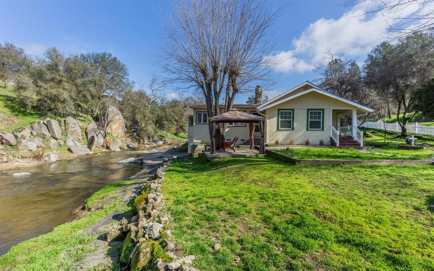 21446 Tollhouse Rd, Clovis, CA 93619 photo 1