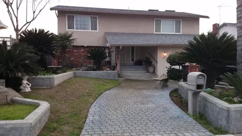 2145 Hillcrest St, Selma, CA 93662 photo 1