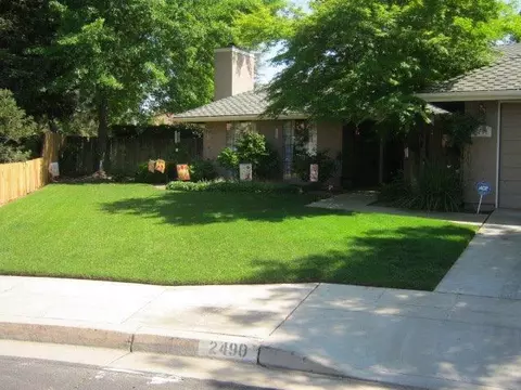2490 Purvis Ave, Clovis, CA 93611 photo 1