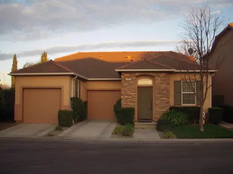 1991 N Miramar Ln, Clovis, CA 93619 photo 1