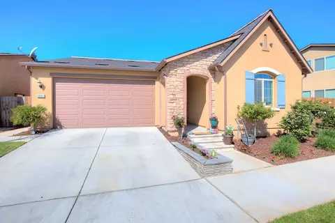 3002 Redington Ave, Clovis, CA 93619 photo 1