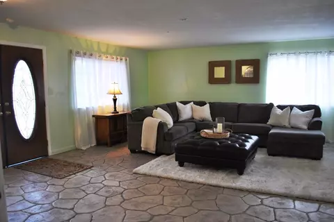 11802 Jason Ct, Madera, CA 93636 photo 1