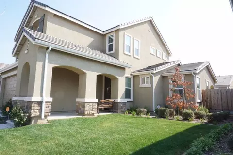 3534 Bellaire Ave, Clovis, CA 93619 photo 1