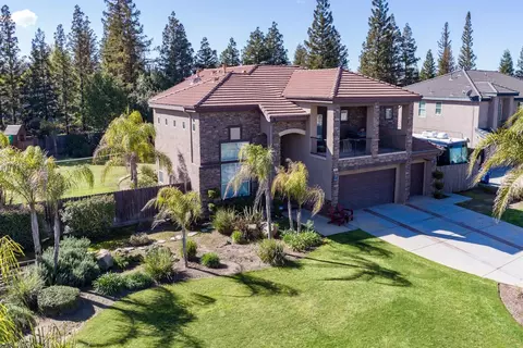 2458 Rall Ave, Clovis, CA 93611 photo 1
