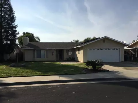 3150 Ezie Ave, Clovis, CA 93611 photo 1