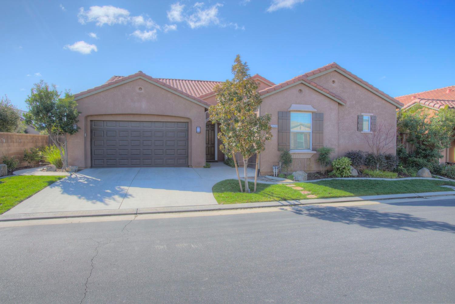 3490 Bloomfield Ln, Clovis, CA 93619 photo 1