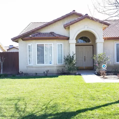 442 S Almond Ave, Kerman, CA 93630 photo 1