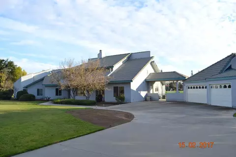 7315 E Dennett Ave, Fresno, CA 93737 photo 1