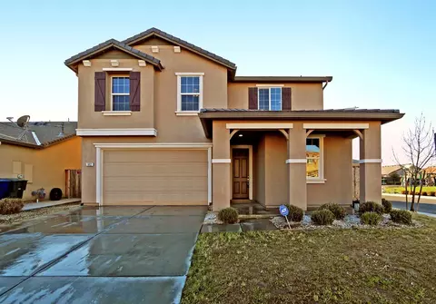 602 Hacienda St, Madera, CA 93638 photo 1