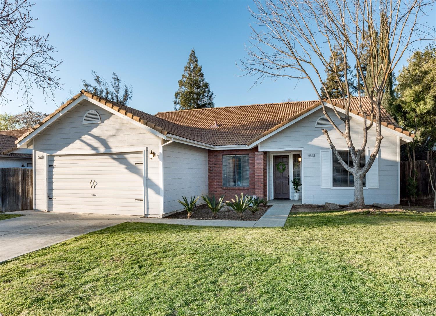 2563 Purvis Ave, Clovis, CA 93611 photo 1