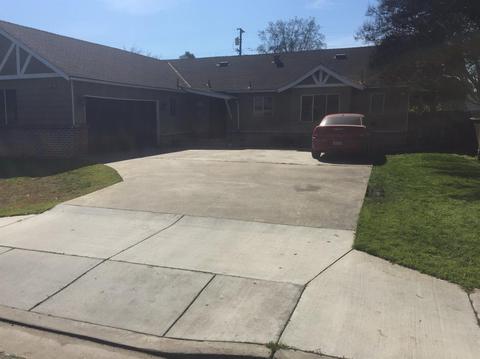 201 E Manning Ave E, Reedley, CA 93654 photo 1