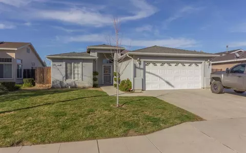 2641 Sierra Madre Ave, Clovis, CA 93611 photo 1