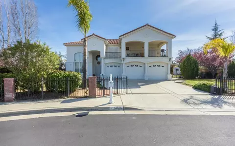 2313 Mckelvy Ave, Clovis, CA 93611 photo 1