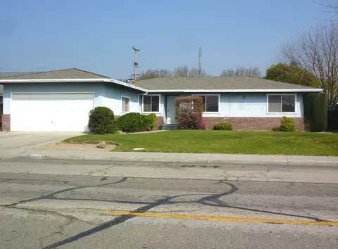 2144 Barbara St, Selma, CA 93662 photo 1