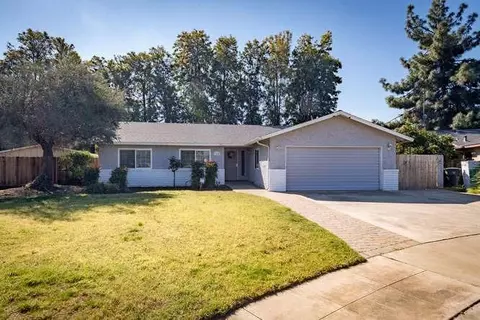3155 Sylmar Ave, Clovis, CA 93612 photo 1
