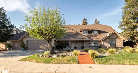 2017 Richert Ave, Clovis, CA 93611 photo 1