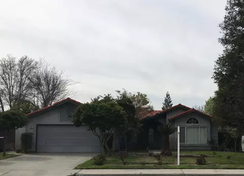839 S Sheri Way, Kerman, CA 93630 photo 1