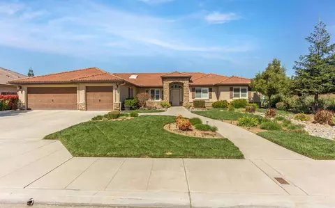 2993 Ashcroft Ave, Clovis, CA 93611 photo 1