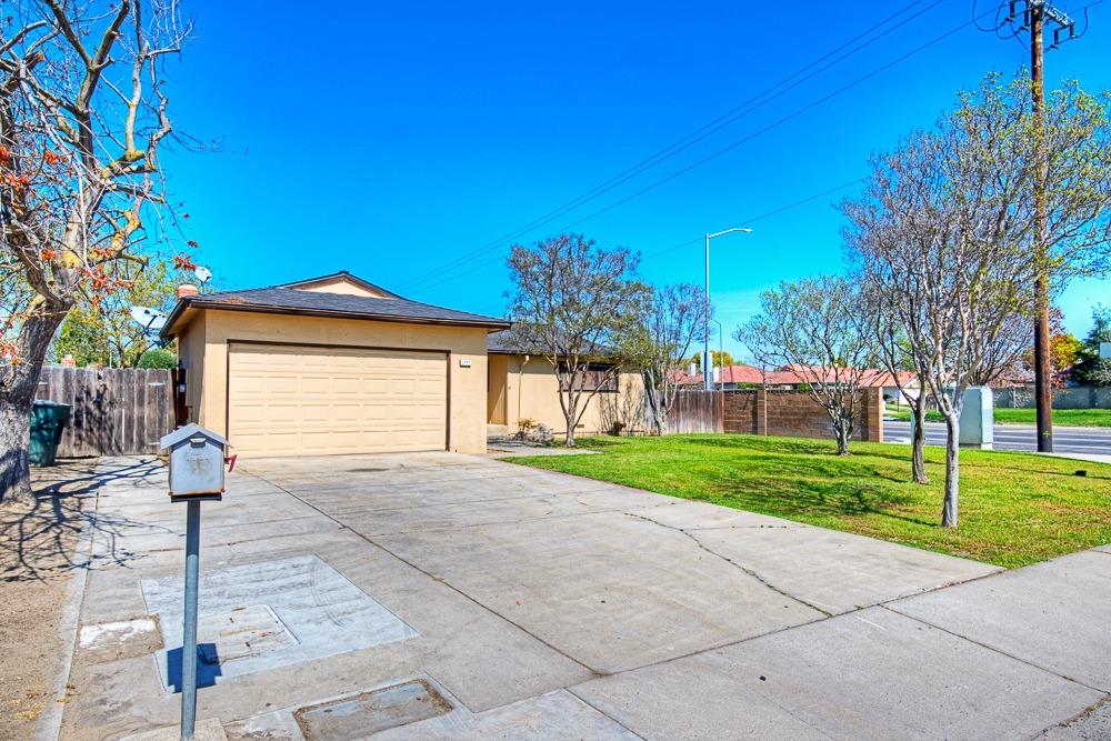 1777 Gettysburg Ave, Clovis, CA 93611 photo 1