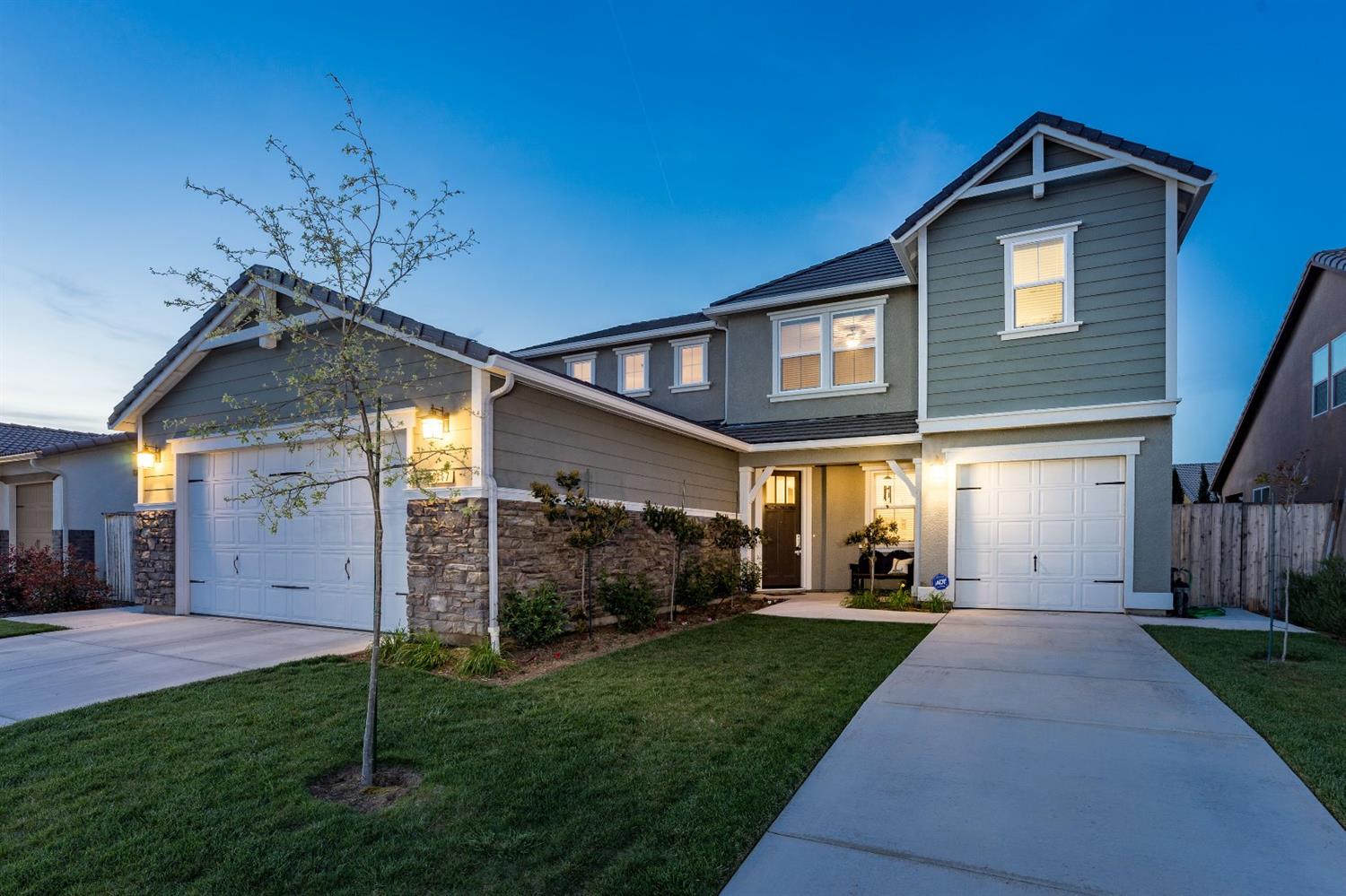 3117 Portals Ave, Clovis, CA 93619 photo 1