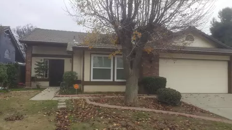 901 Harvard Ave, Madera, CA 93637 photo 1