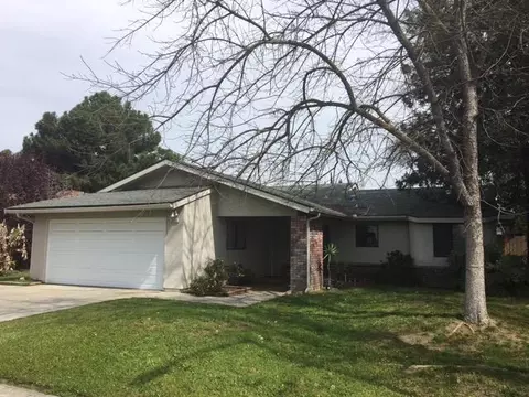 3491 Sunnyside Ave, Clovis, CA 93611 photo 1