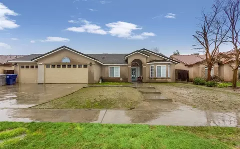 413 S Park Ave, Kerman, CA 93630 photo 1