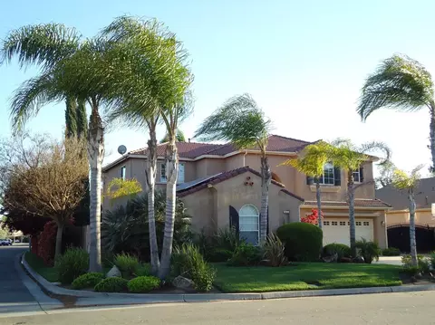 2453 E Shea Dr, Fresno, CA 93720 photo 1