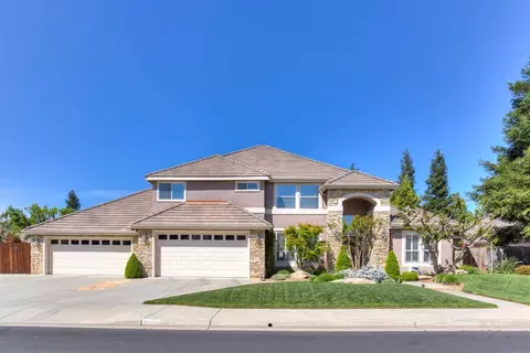 2453 Trenton Ave, Clovis, CA 93619 photo 1