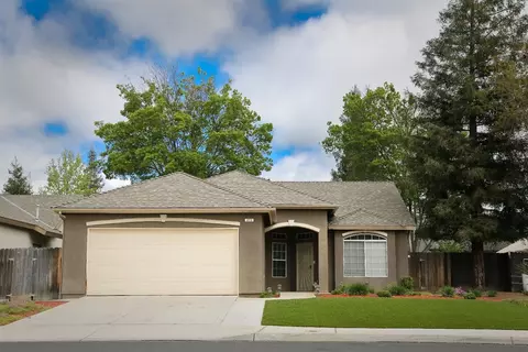 313 W Kelly Ave, Clovis, CA 93611 photo 1