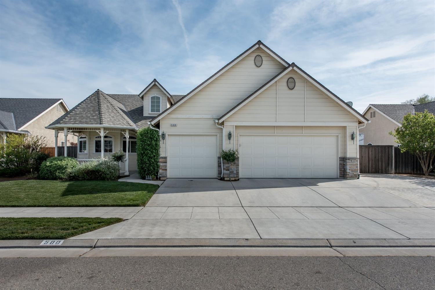 500 W Everglade Ave, Clovis, CA 93619 photo 1