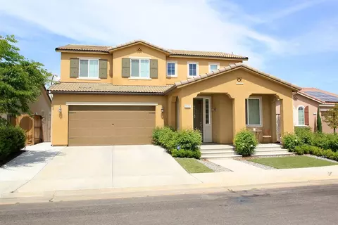 3023 Celeste Ave, Clovis, CA 93619 photo 1