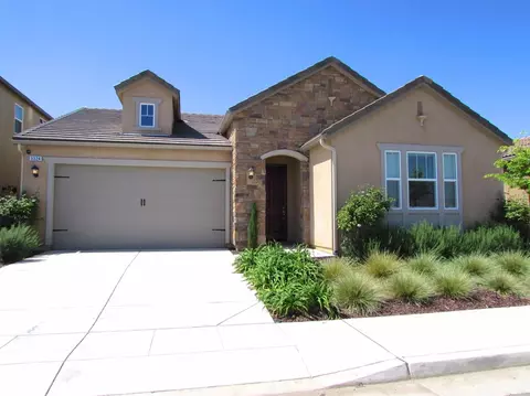 3324 Amanecer Ave, Clovis, CA 93619 photo 1