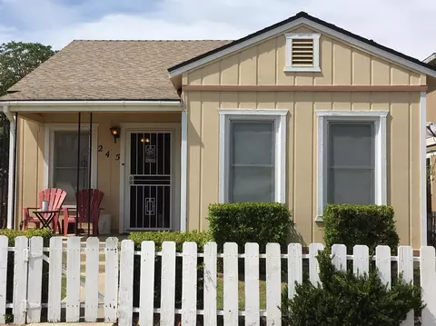 245 E Cedar Ave, Coalinga, CA 93210 photo 1