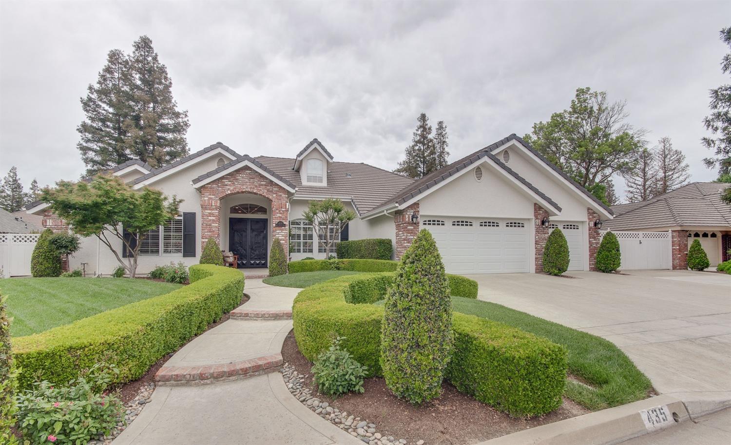 435 W Athens Ave, Clovis, CA 93611 photo 1