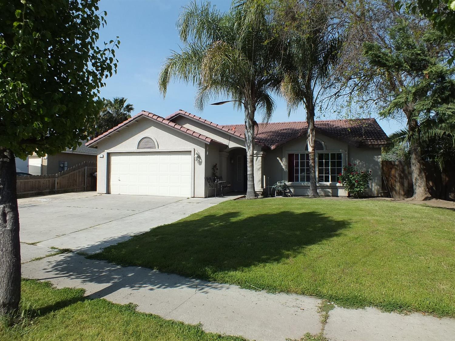 751 Olympic Ave, Lemoore, CA 93245 photo 1
